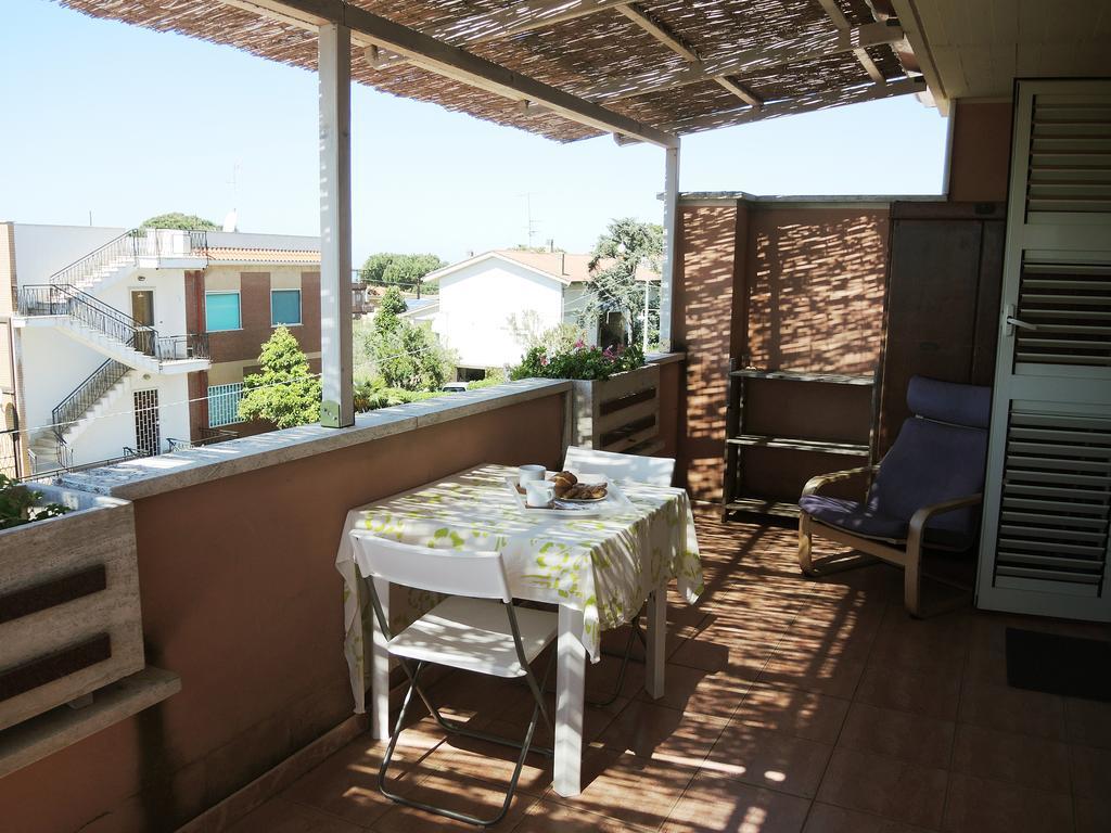 Le Ninfe Bed And Breakfast Anzio Bagian luar foto