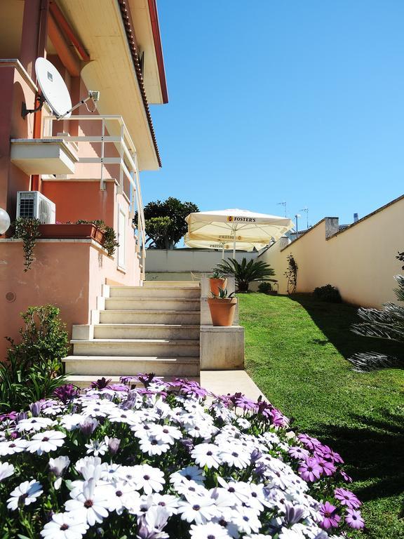 Le Ninfe Bed And Breakfast Anzio Bagian luar foto